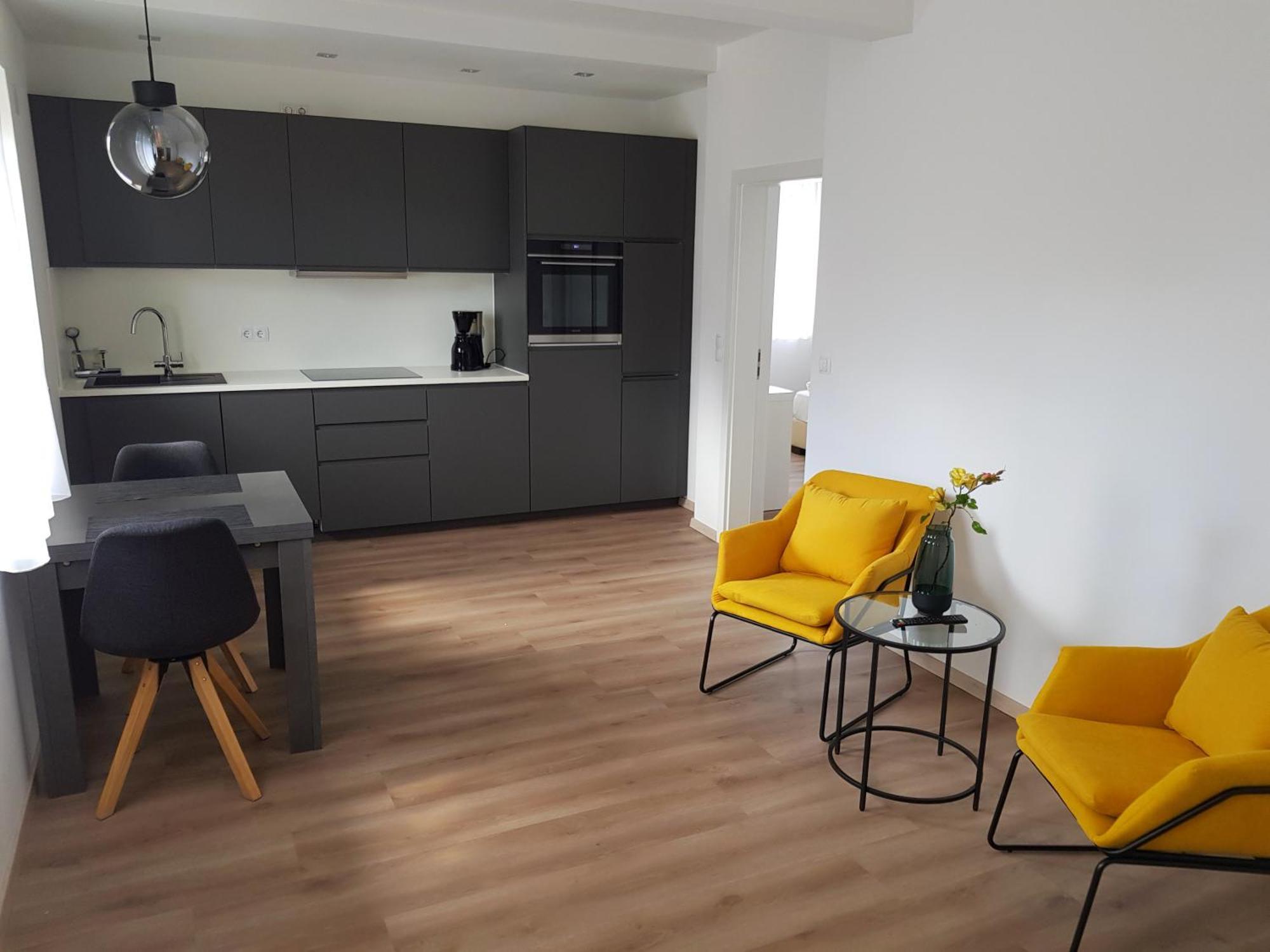 Hotel-Garni 'Zum Weinkrug' Sommerhausen Habitación foto